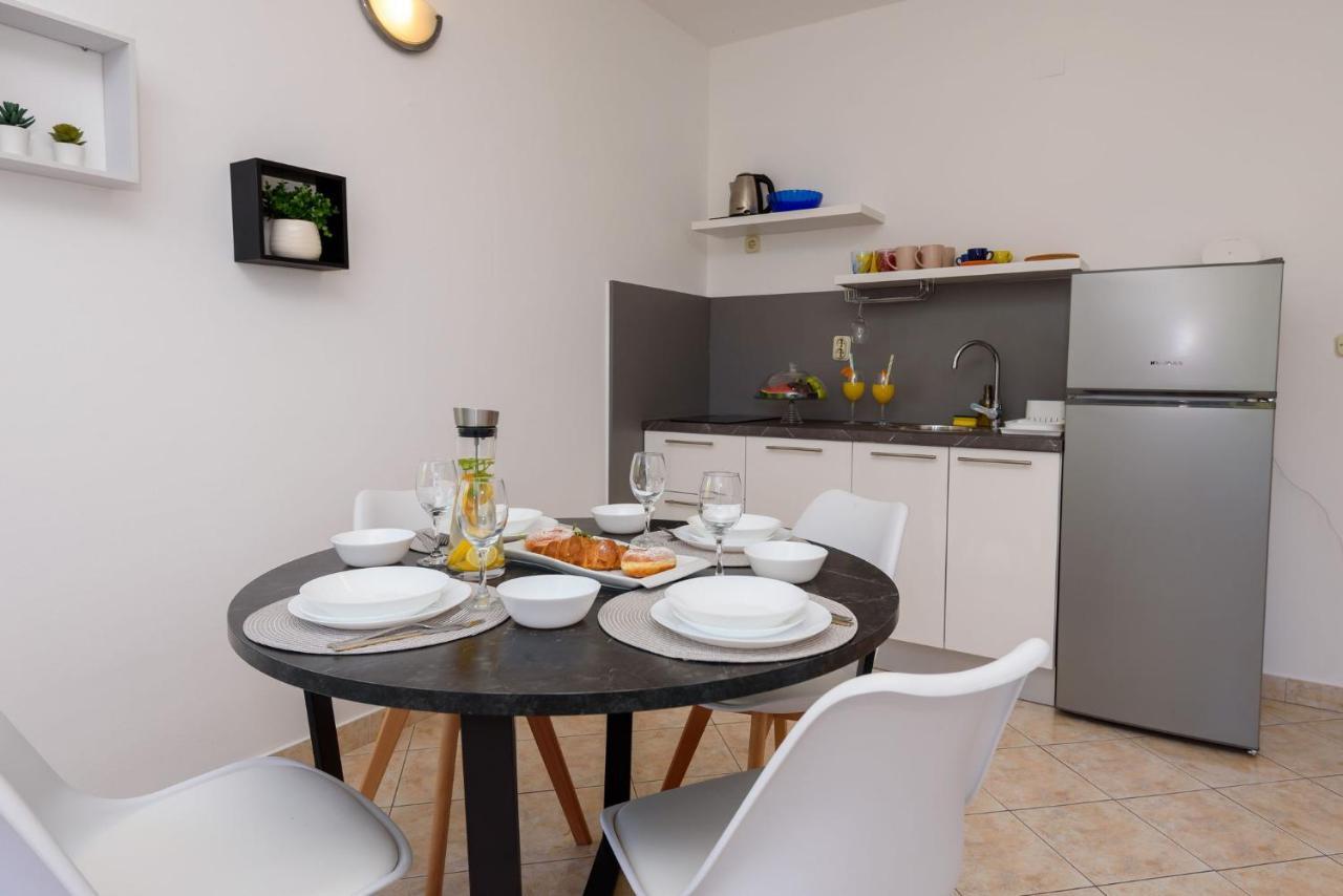 Apartments Bjelis Klek Esterno foto